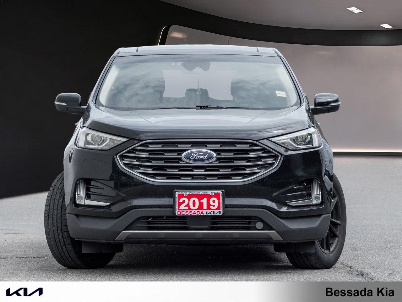 2019 Ford Edge SEL Photo