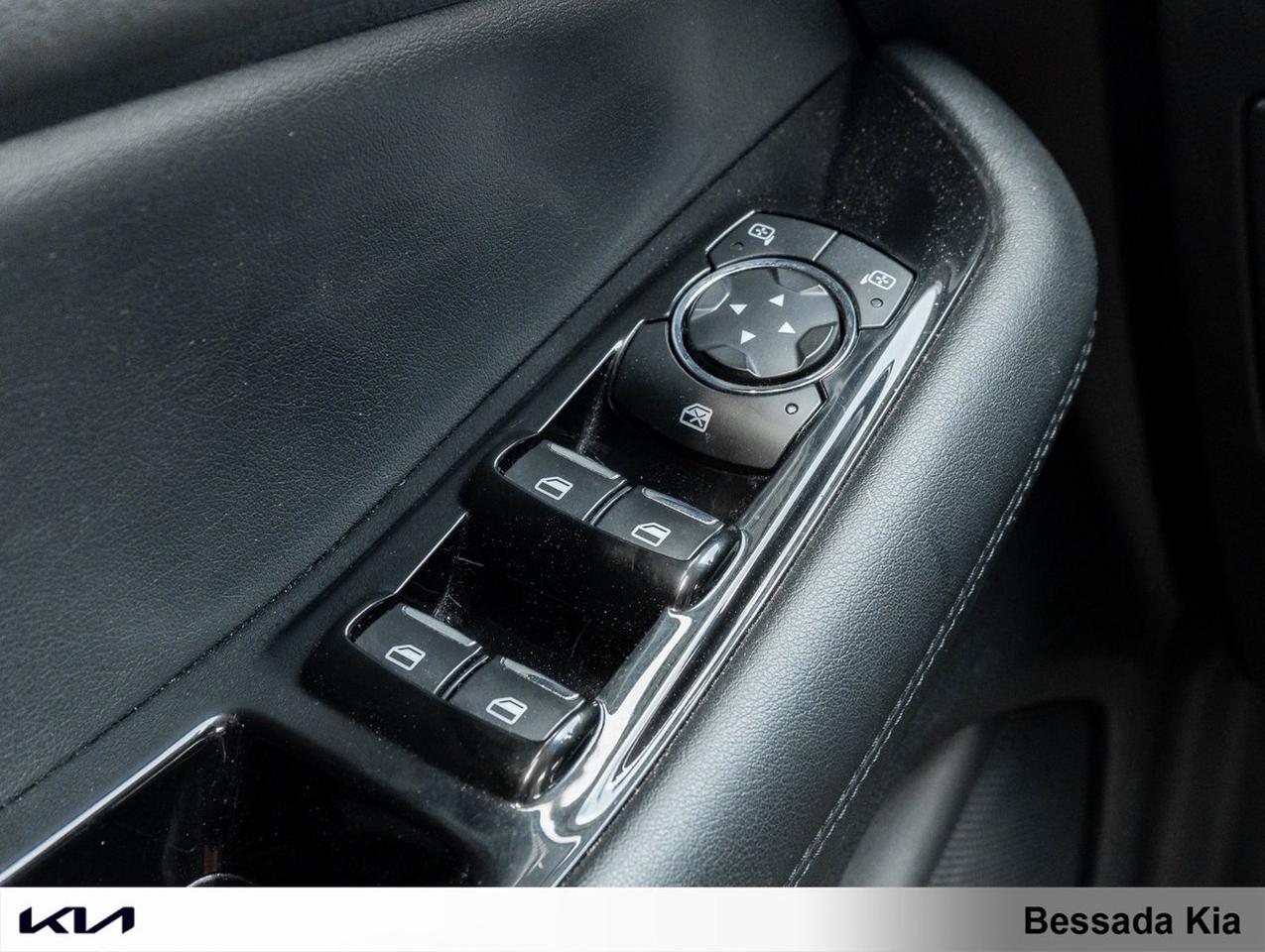 2019 Ford Edge SEL Photo