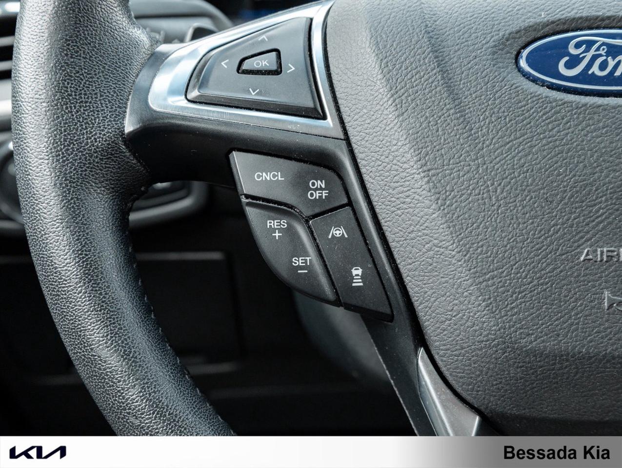 2019 Ford Edge SEL Photo