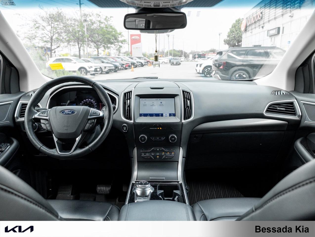 2019 Ford Edge SEL Photo