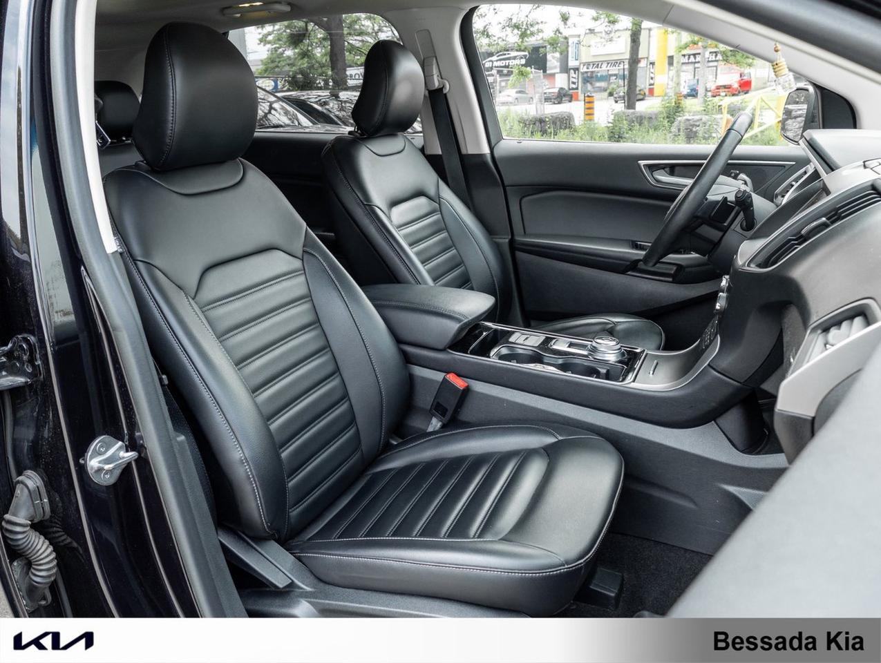 2019 Ford Edge SEL Photo