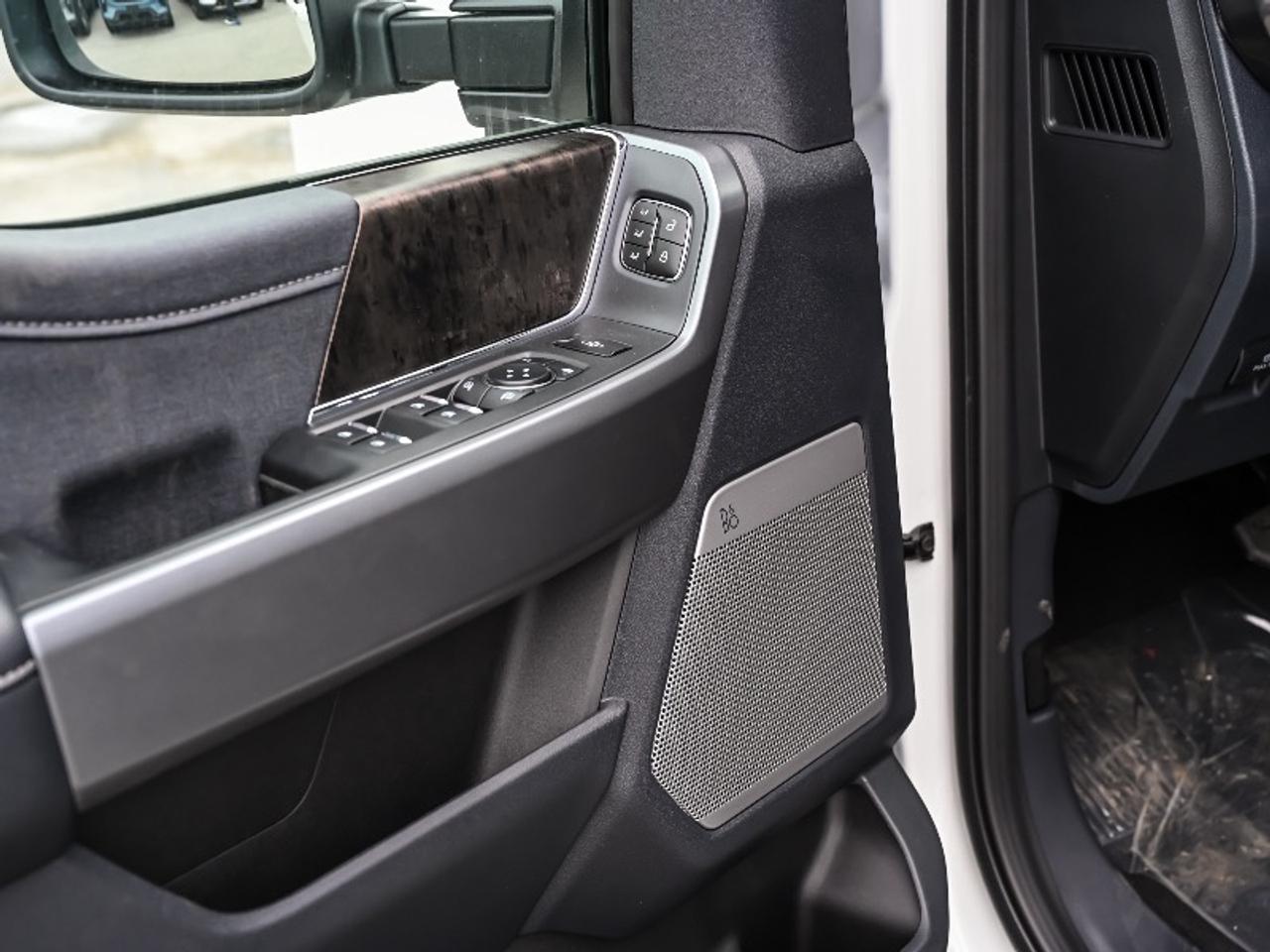 2026 Ford F-350 Super Duty SRW Lariat Photo
