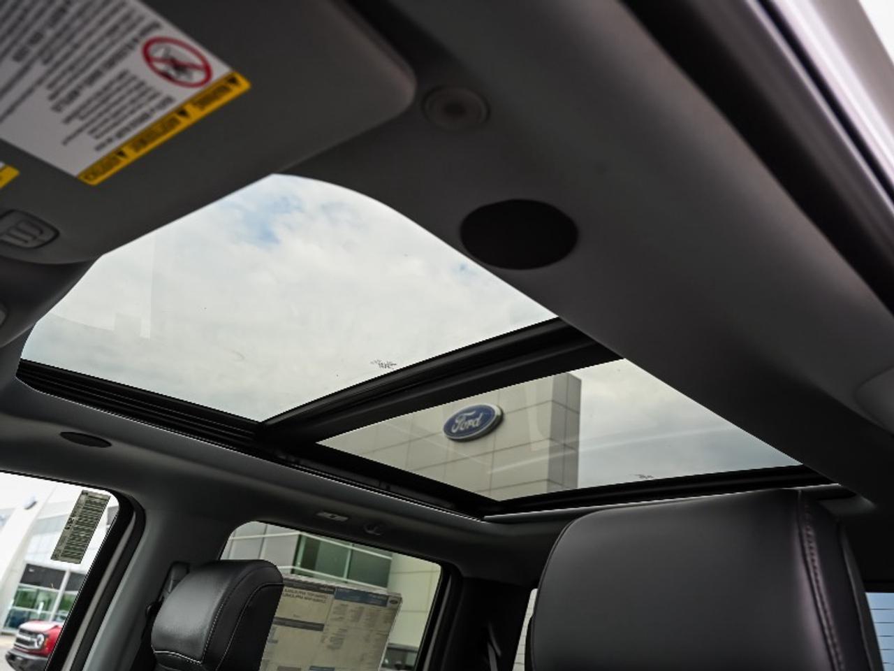 2026 Ford F-350 Super Duty SRW Lariat Photo