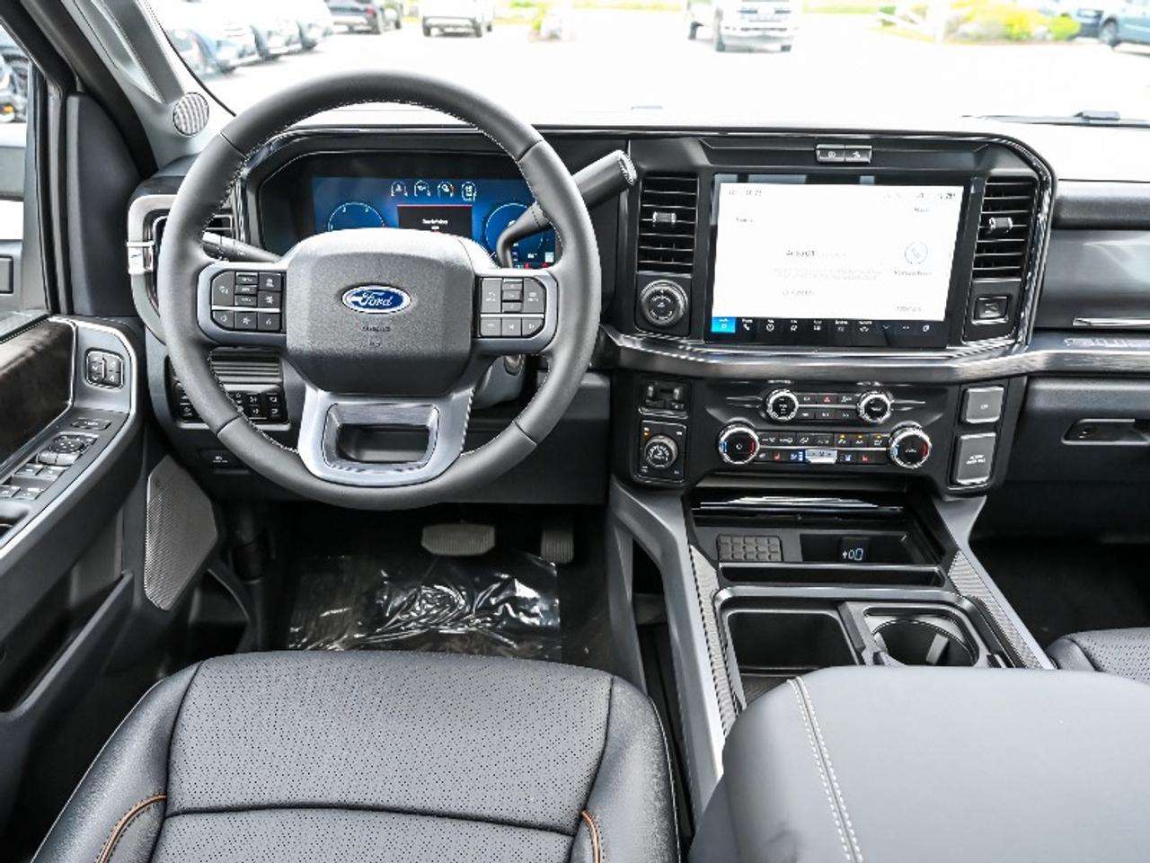 2026 Ford F-350 Super Duty SRW Lariat Photo