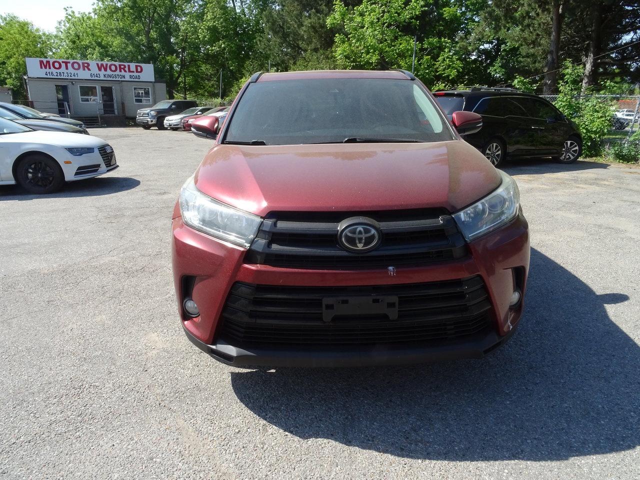 2018 Toyota Highlander SE Photo