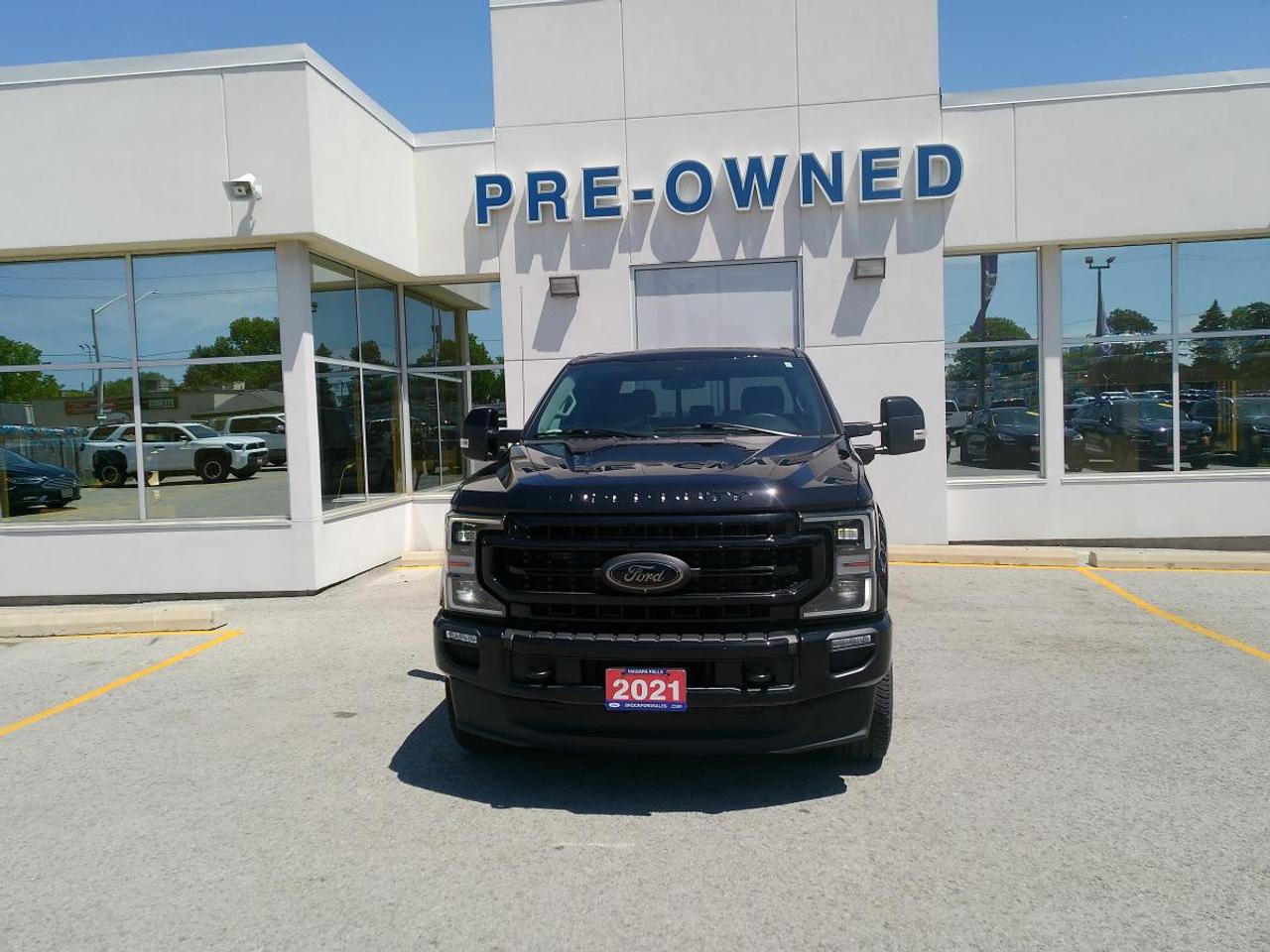 2021 Ford F-250 Super Duty SRW LARIAT 4WD CREW CAB 6.75' BOX Photo2