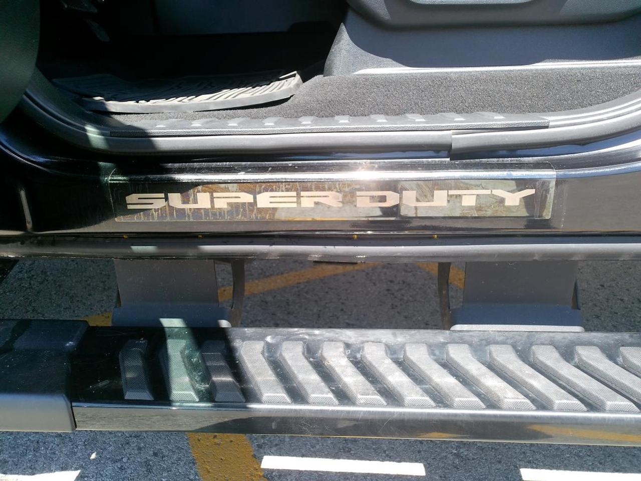 2021 Ford F-250 Super Duty SRW LARIAT 4WD CREW CAB 6.75' BOX Photo
