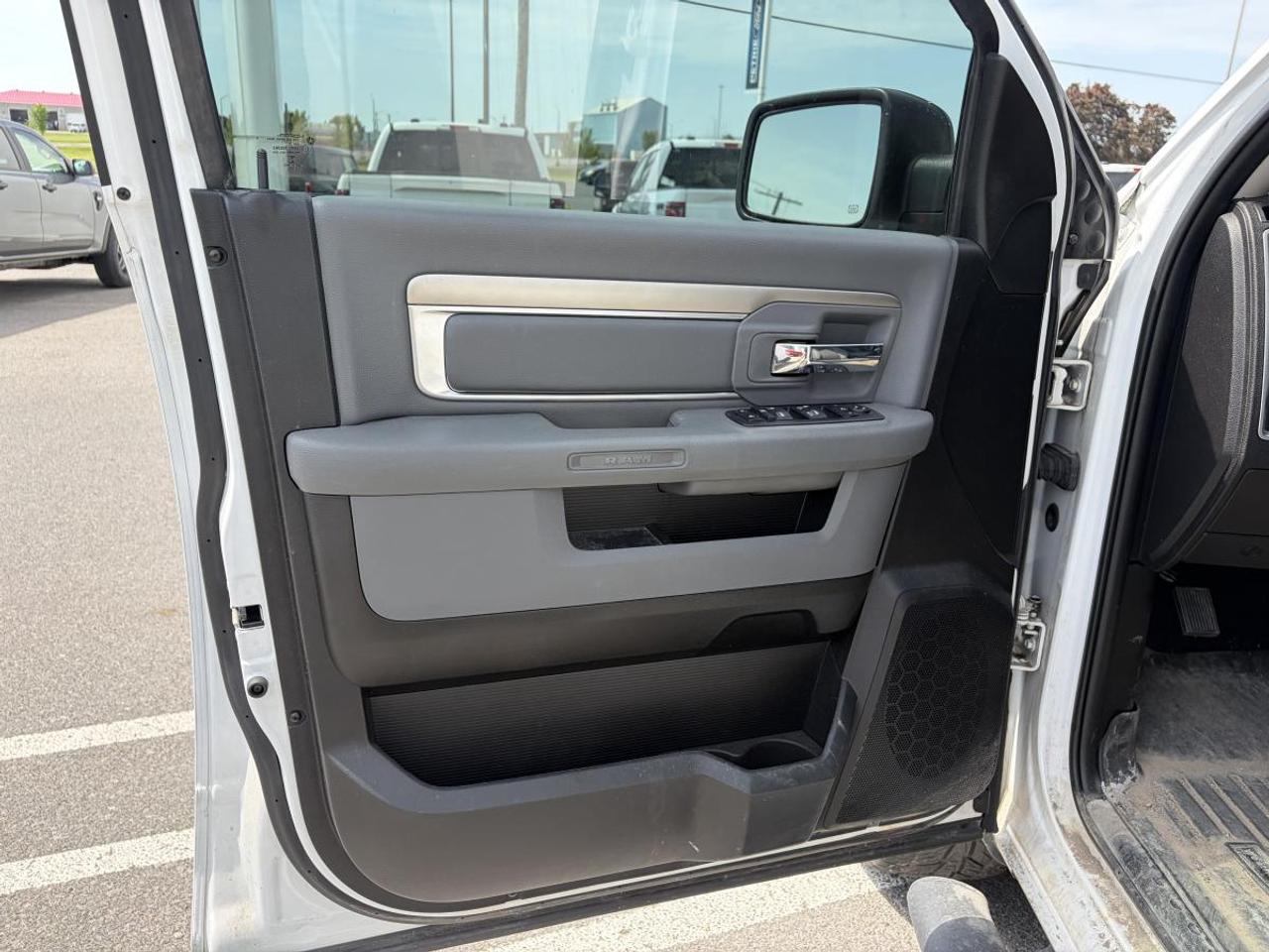 2019 RAM 1500 Classic SLT Photo