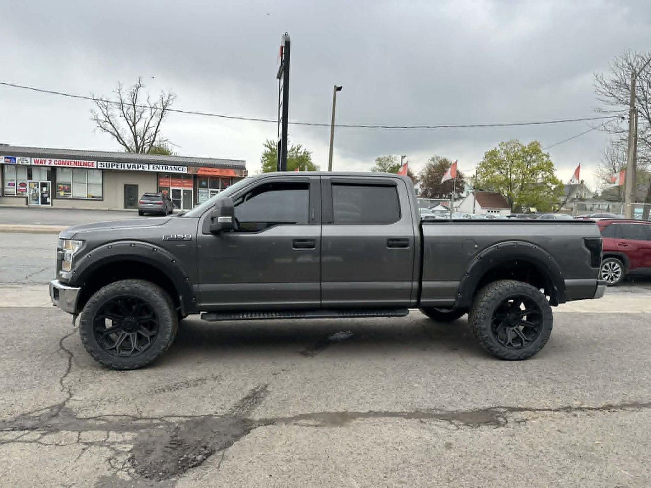 2016 Ford F-150 XLT Photo