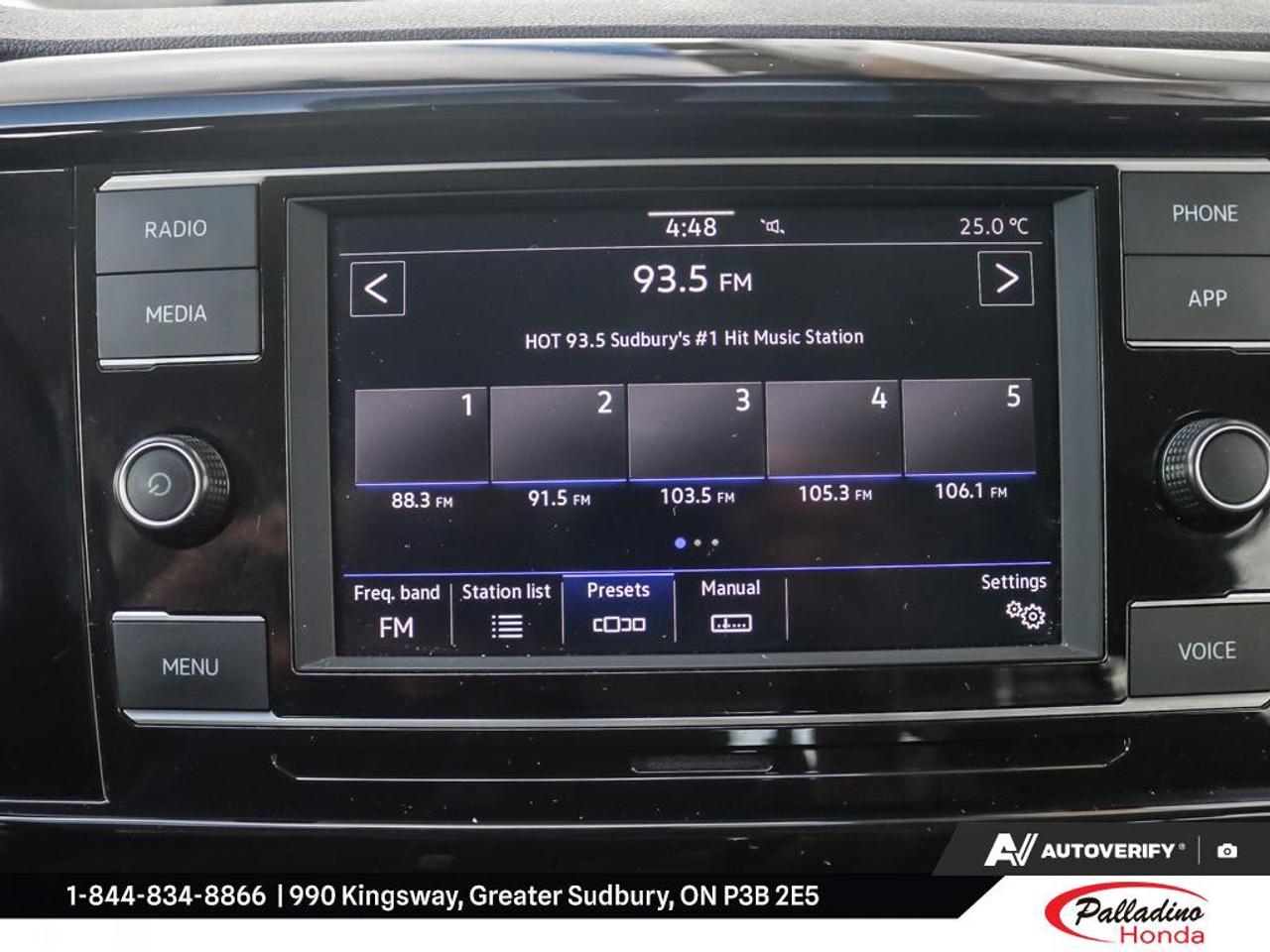 2024 Volkswagen Taos Trendline Photo