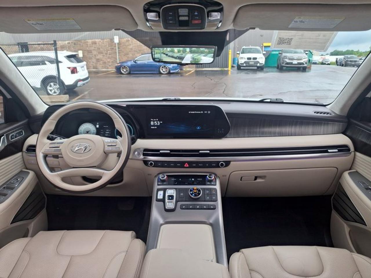 2024 Hyundai PALISADE Ultimate Calligraphy AWD | 7 Passenger | Leather | Sunroof | Heated + Cooled Massaging Seats & More! Photo