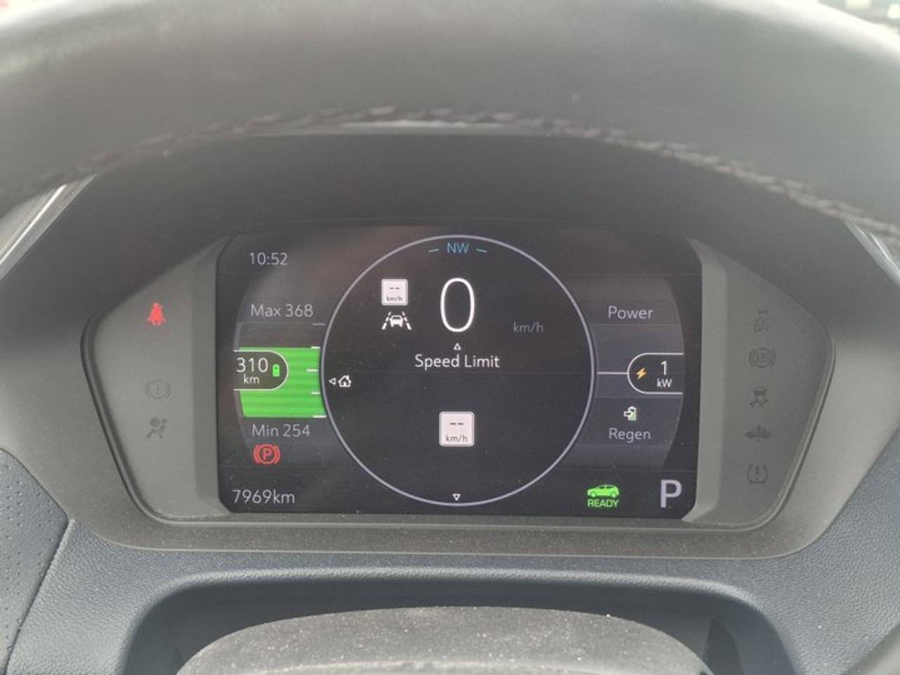 2023 Chevrolet Bolt EUV Premier | Pano Sunroof | Navi | BOSE Audio | Leather | CarPlay + Android | Heated Seats | and More ! Photo
