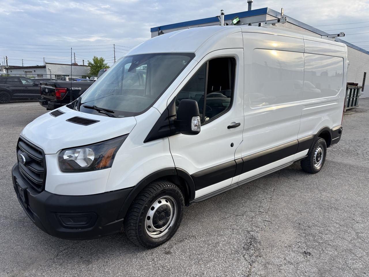 2020 Ford Transit Cargo Van T-250 MEDIUM CERTIFIED Photo