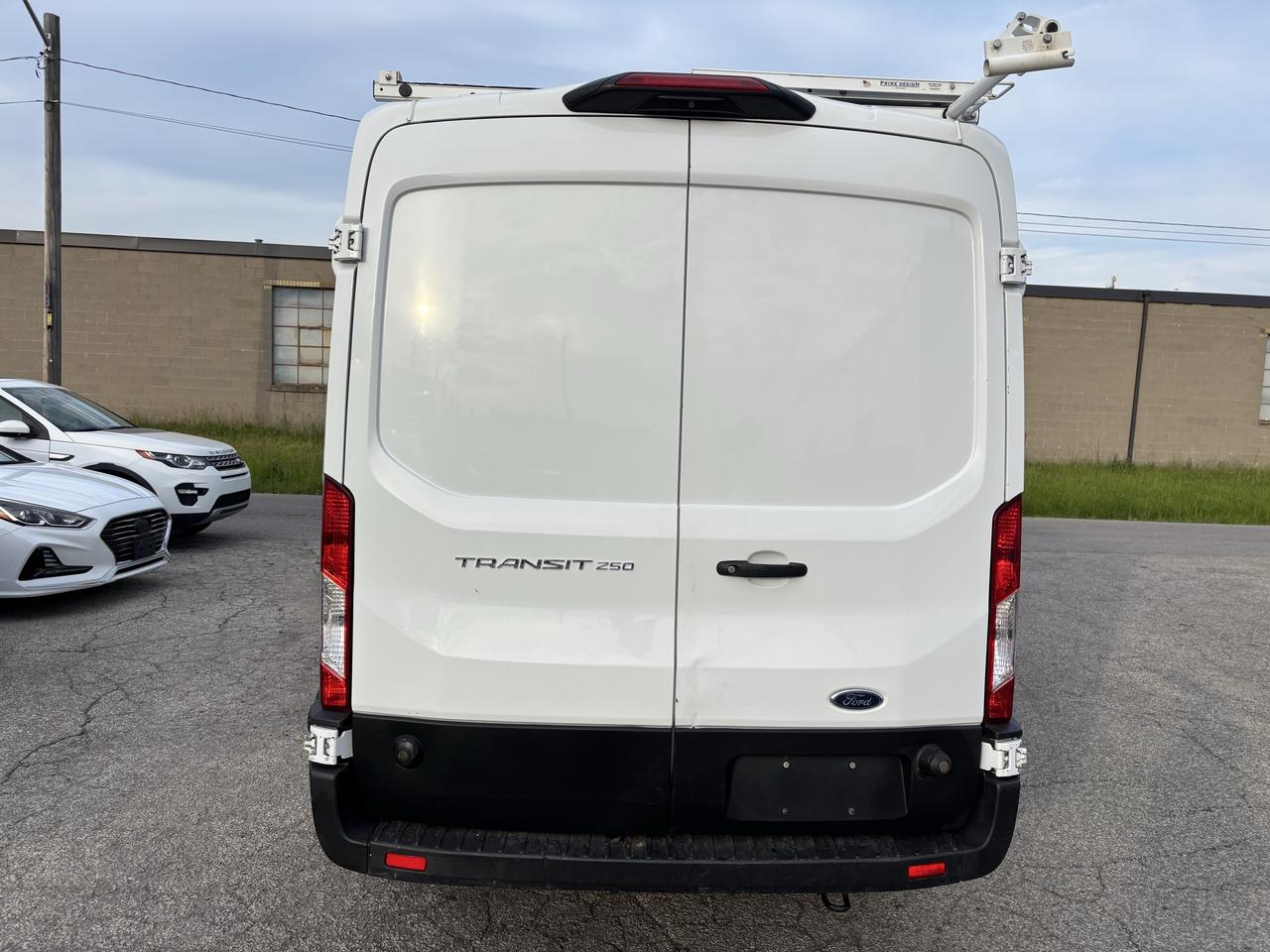 2020 Ford Transit Cargo Van T-250 MEDIUM CERTIFIED Photo