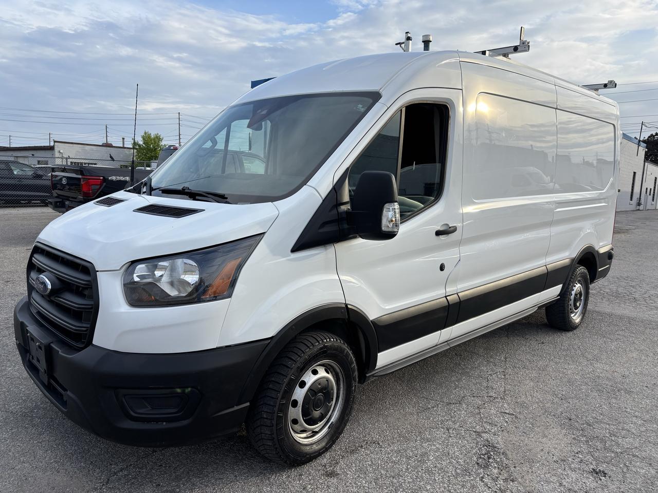 2020 Ford Transit Cargo Van T-250 MEDIUM CERTIFIED Photo