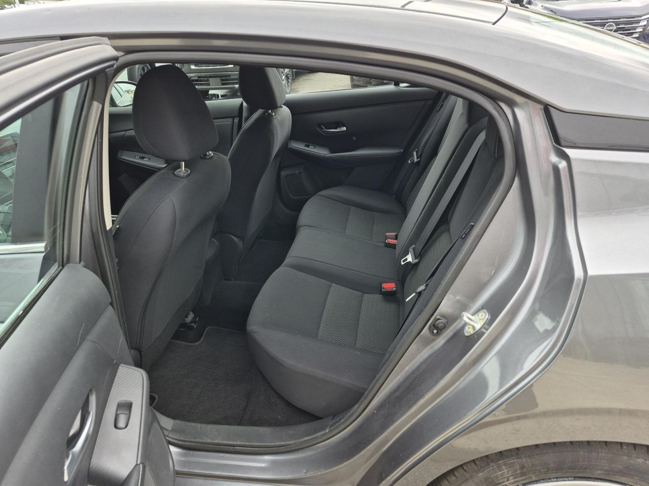 2021 Nissan Sentra S PLUS HEATED SEATS, APPLE CARPLAY / ANDROID AUTO Photo