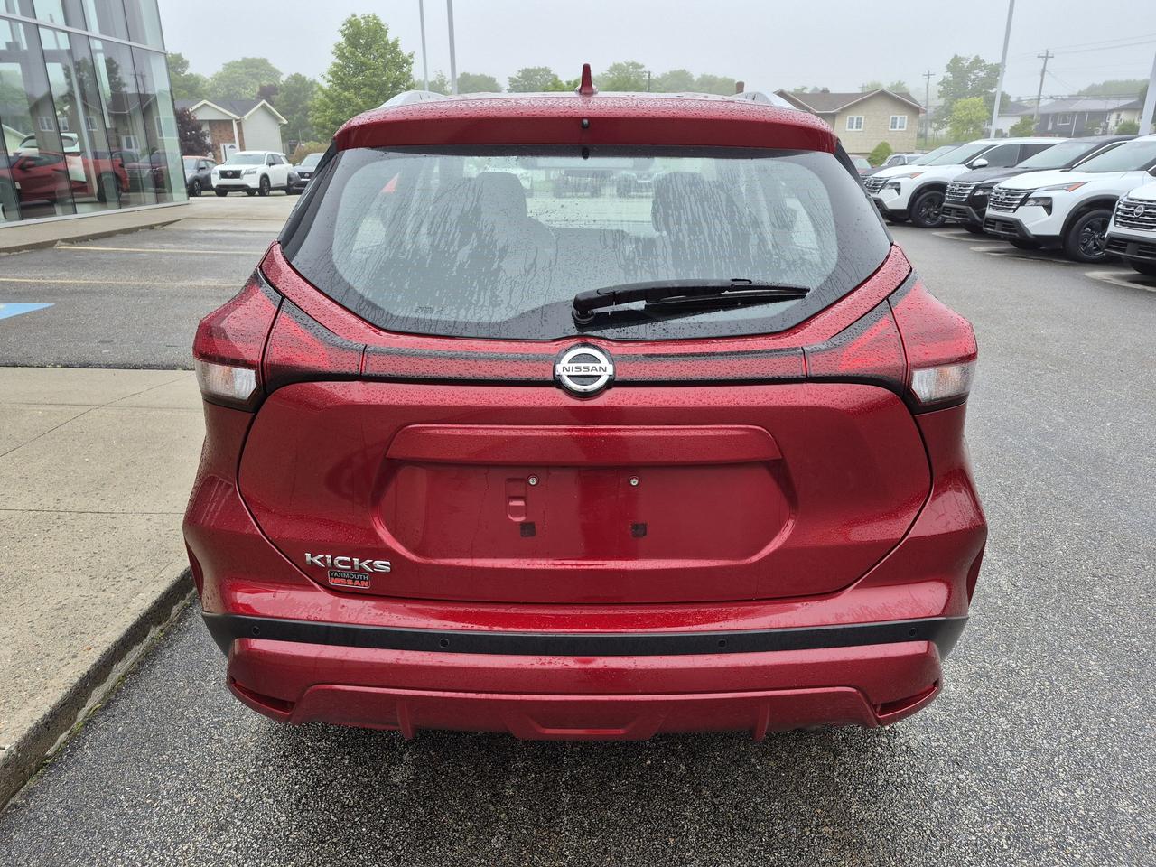 2025 Nissan Kicks Play SV REMOTE START, HEATED SEATS AND WHEEL Photo
