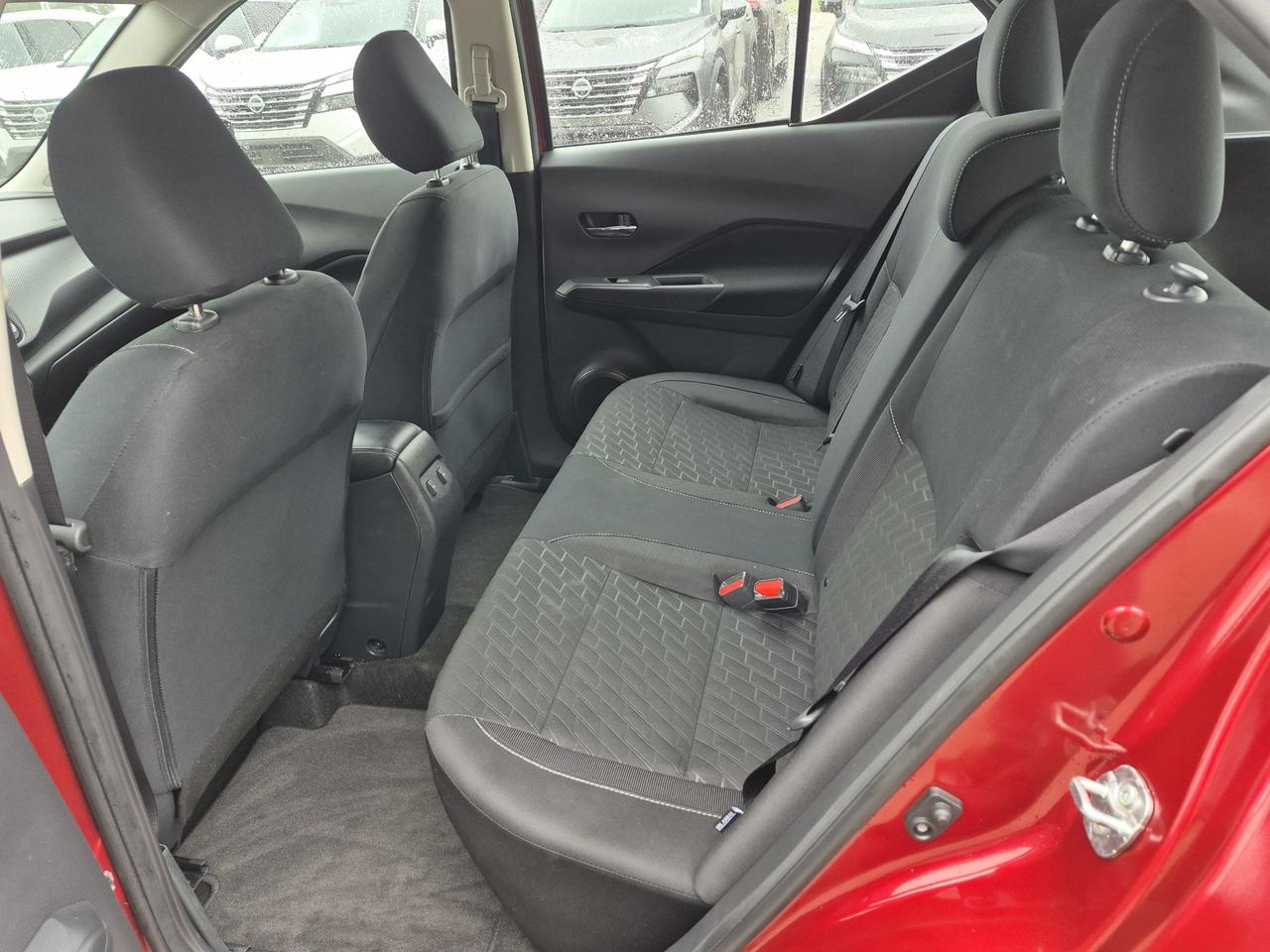2025 Nissan Kicks Play SV REMOTE START, HEATED SEATS AND WHEEL Photo