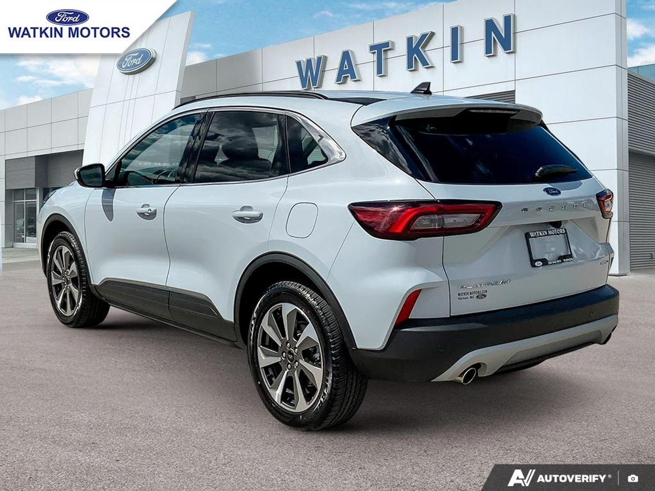 2025 Ford Escape Platinum AWD Photo2