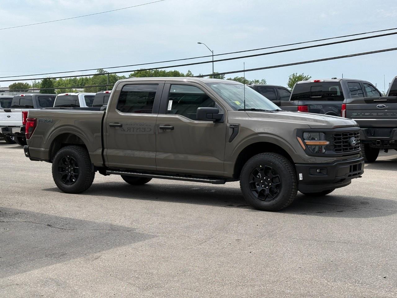 2026 Ford F-150 STX 4WD SuperCrew 5.5' Box Photo4