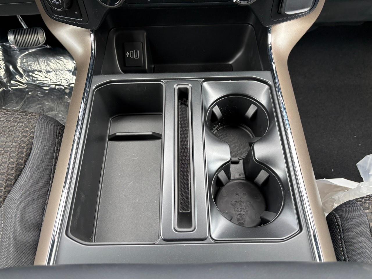 2026 Ford F-150 STX 4WD SuperCrew 5.5' Box Photo