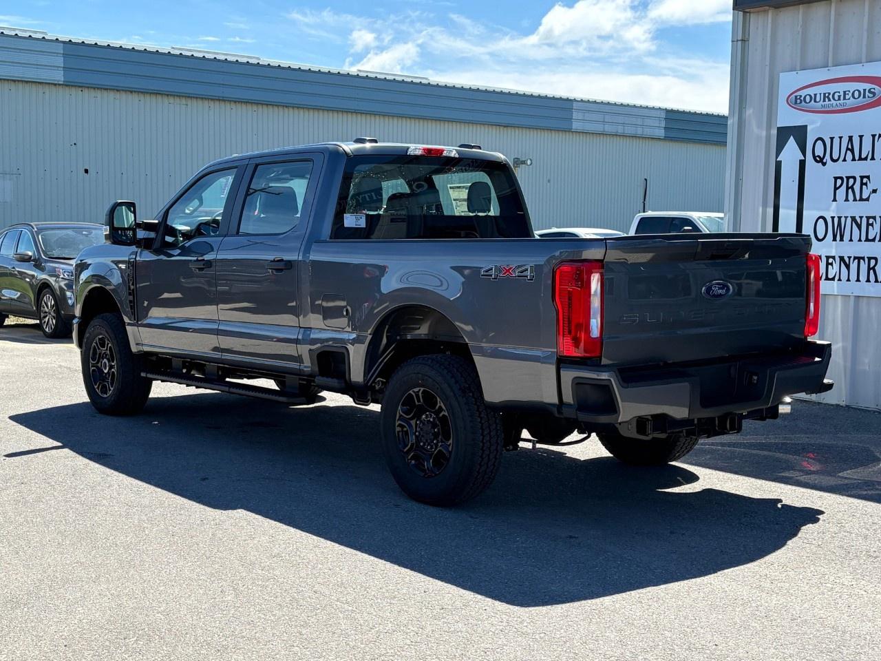 2026 Ford F-250 Super Duty SRW XL 4WD Crew Cab 6.75' Box Photo