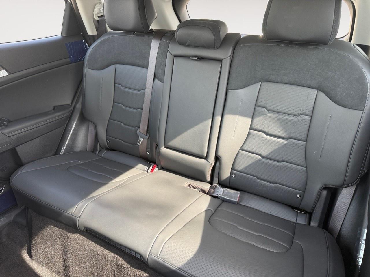 2026 Kia Sportage Hybrid SX AWD w/Black Interior Photo