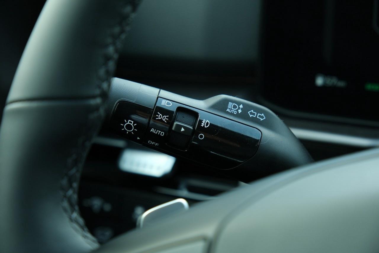 2026 Kia Sportage Hybrid SX AWD w/Black Interior Photo