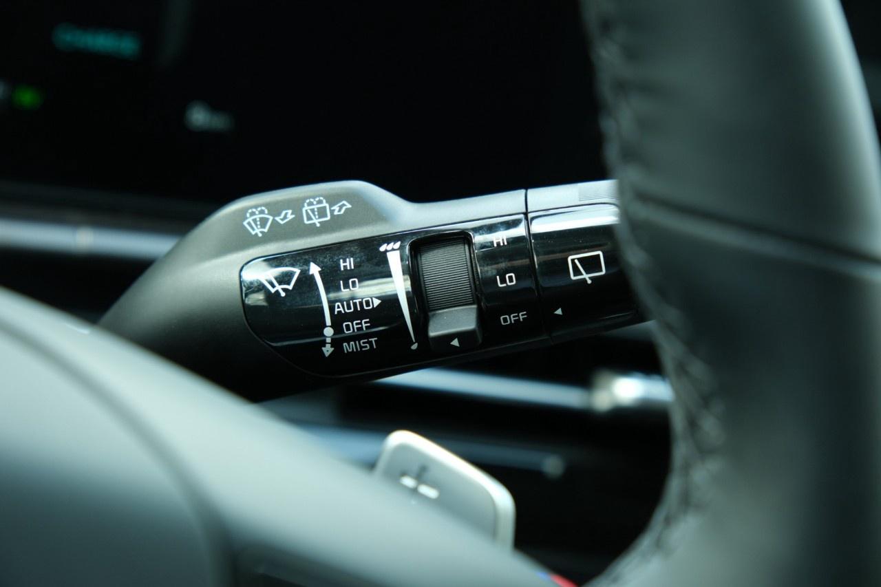 2026 Kia Sportage Hybrid SX AWD w/Black Interior Photo