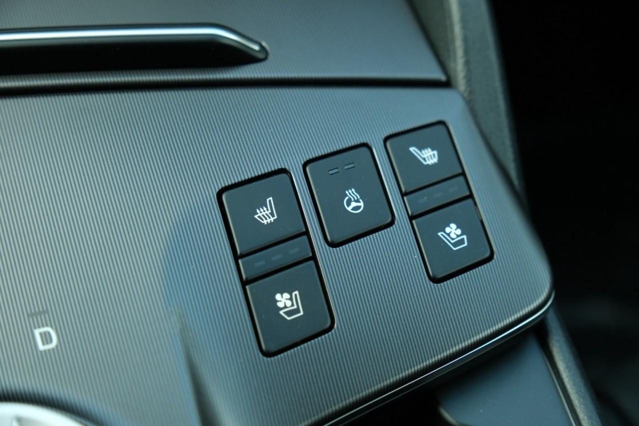 2026 Kia Sportage Hybrid SX AWD w/Black Interior Photo