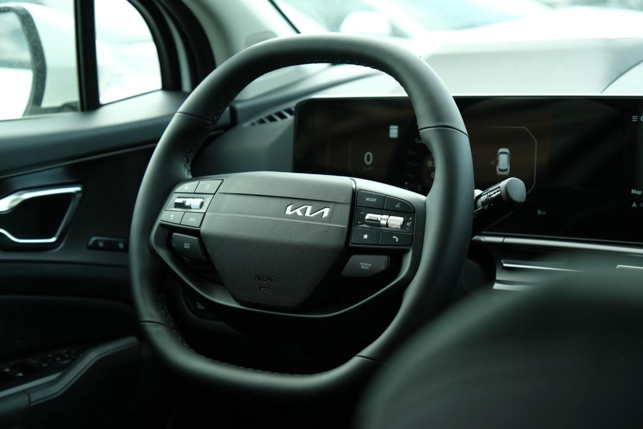 2026 Kia Sportage Hybrid SX AWD w/Black Interior Photo