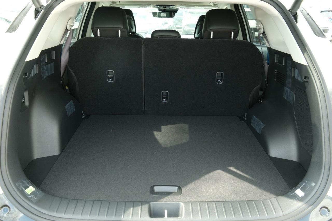 2026 Kia Sportage Hybrid SX AWD w/Black Interior Photo