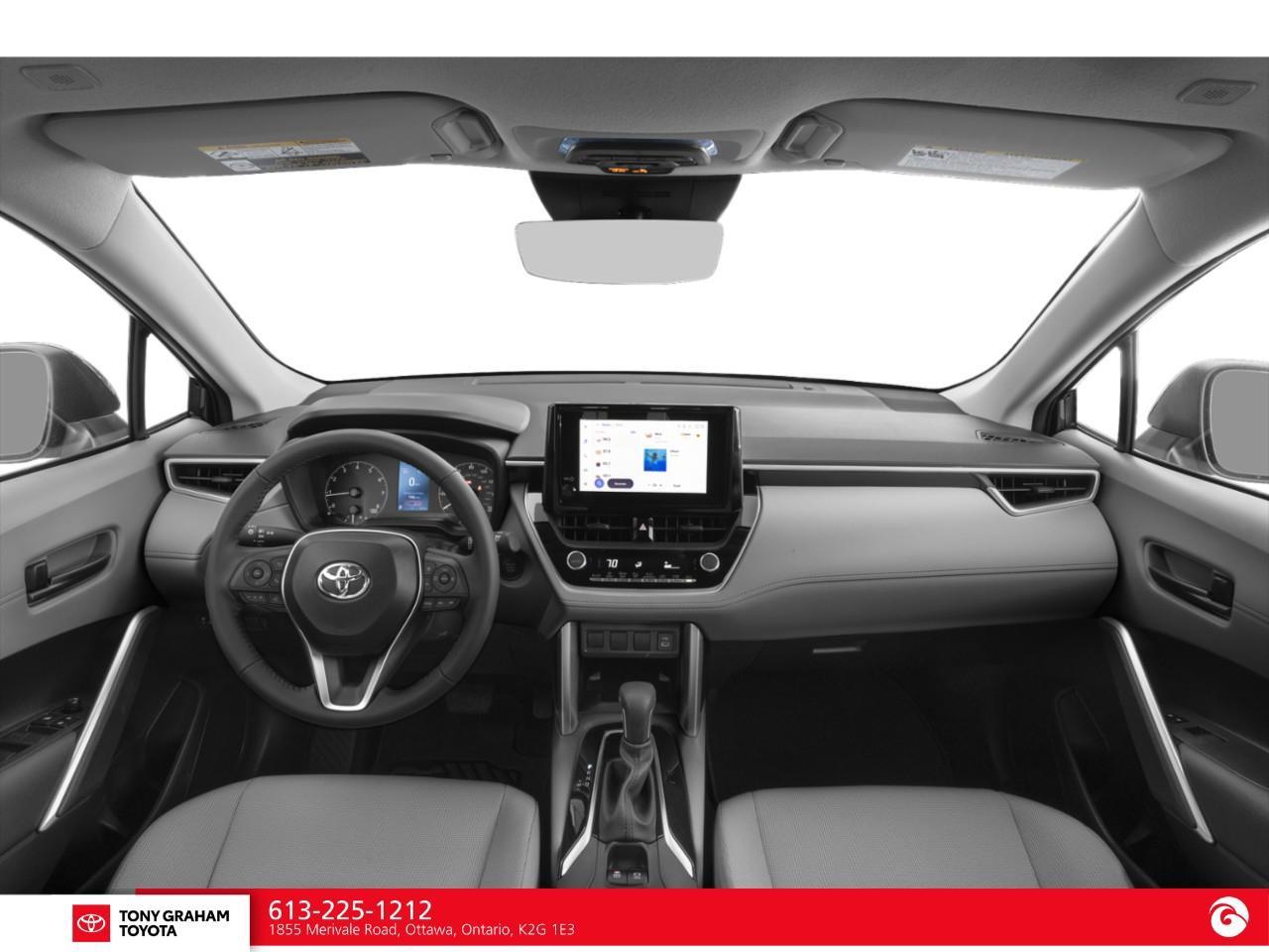 2024 Toyota Corolla Cross LE Photo