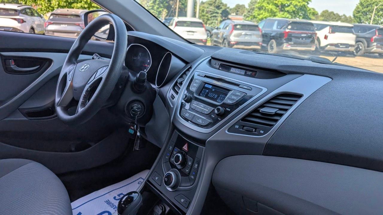 2014 Hyundai Elantra 4DR SDN AUTO GL Photo