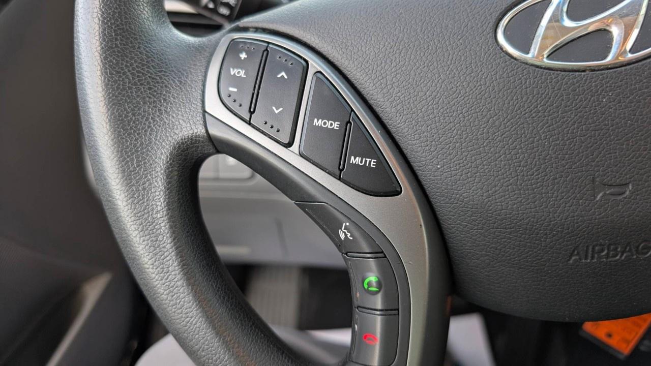 2014 Hyundai Elantra 4DR SDN AUTO GL Photo