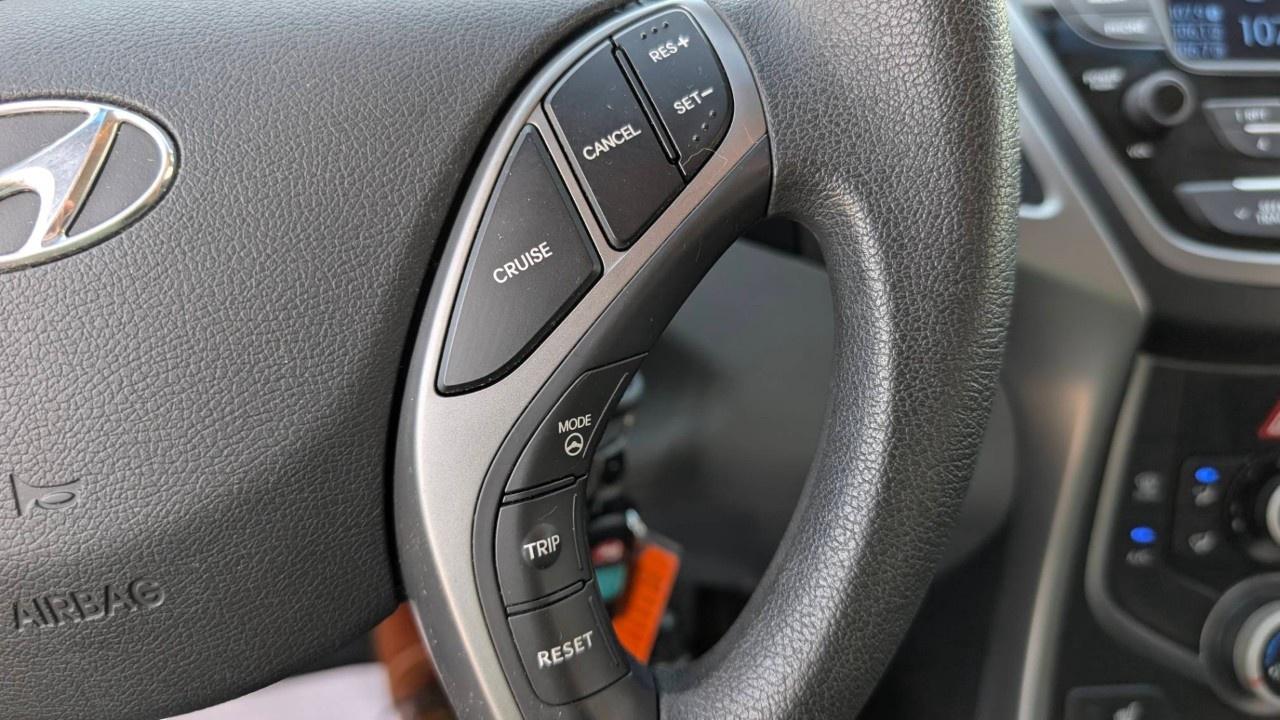 2014 Hyundai Elantra 4DR SDN AUTO GL Photo