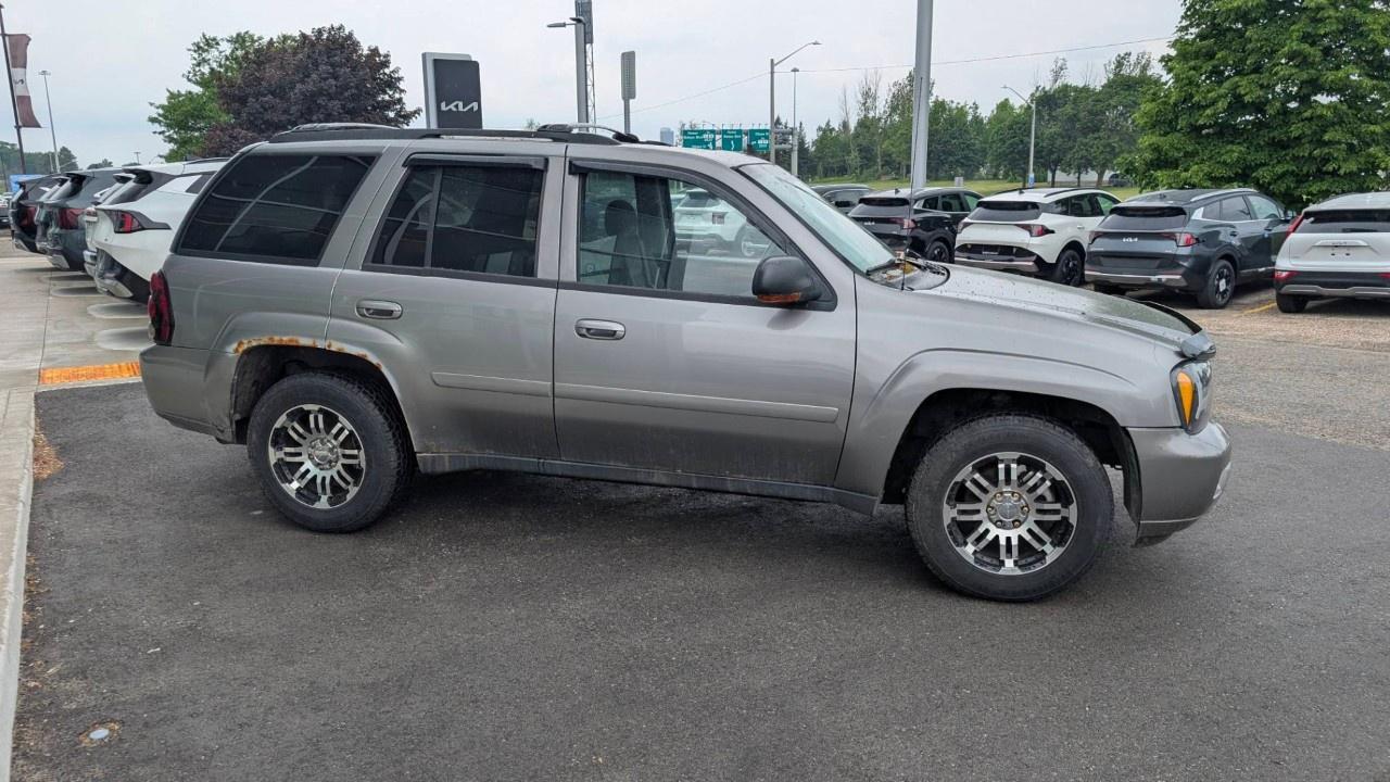 2009 Chevrolet TrailBlazer  Photo3