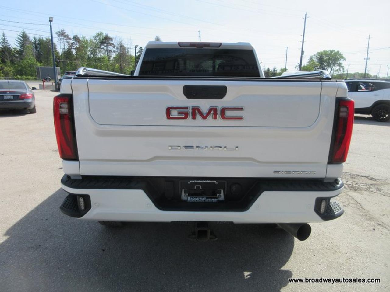 2025 GMC Sierra 2500 3/4 TON DENALI-VERSION 5 PASSENGER 6.6L - DURAMAX.. 4X4.. CREW-CAB.. 6.6-FOOT-BOX.. POWER SUNROOF.. LEATHER.. HEATED/AC SEATS.. POWER MIRRORS.. Photo
