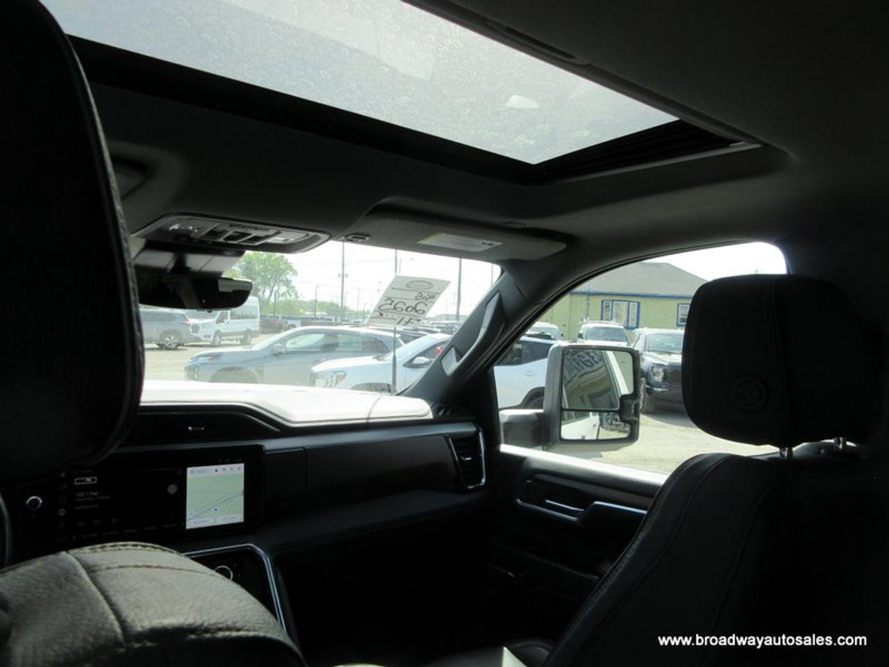 2025 GMC Sierra 2500 3/4 TON DENALI-VERSION 5 PASSENGER 6.6L - DURAMAX.. 4X4.. CREW-CAB.. 6.6-FOOT-BOX.. POWER SUNROOF.. LEATHER.. HEATED/AC SEATS.. POWER MIRRORS.. Photo