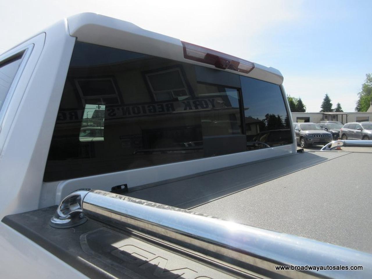 2025 GMC Sierra 2500 3/4 TON DENALI-VERSION 5 PASSENGER 6.6L - DURAMAX.. 4X4.. CREW-CAB.. 6.6-FOOT-BOX.. POWER SUNROOF.. LEATHER.. HEATED/AC SEATS.. POWER MIRRORS.. Photo