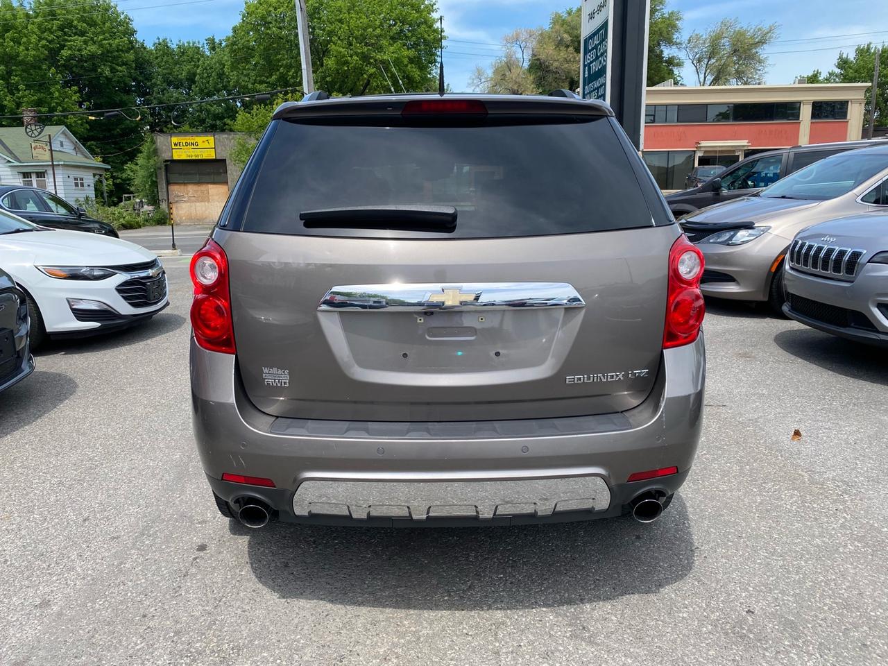 2012 Chevrolet Equinox LTZ | AWD | Leather Seats | BlueTooth | ONLY 128,000kms!!! Photo4