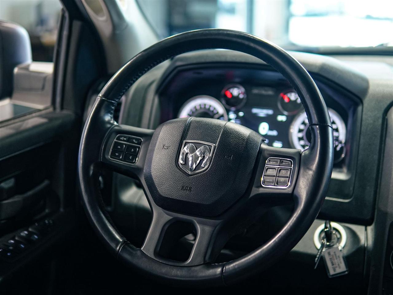 2022 RAM 1500 Classic EXPRESS CREW CAB 4X4 | 5.7 HEMI | BLACK PKG Photo