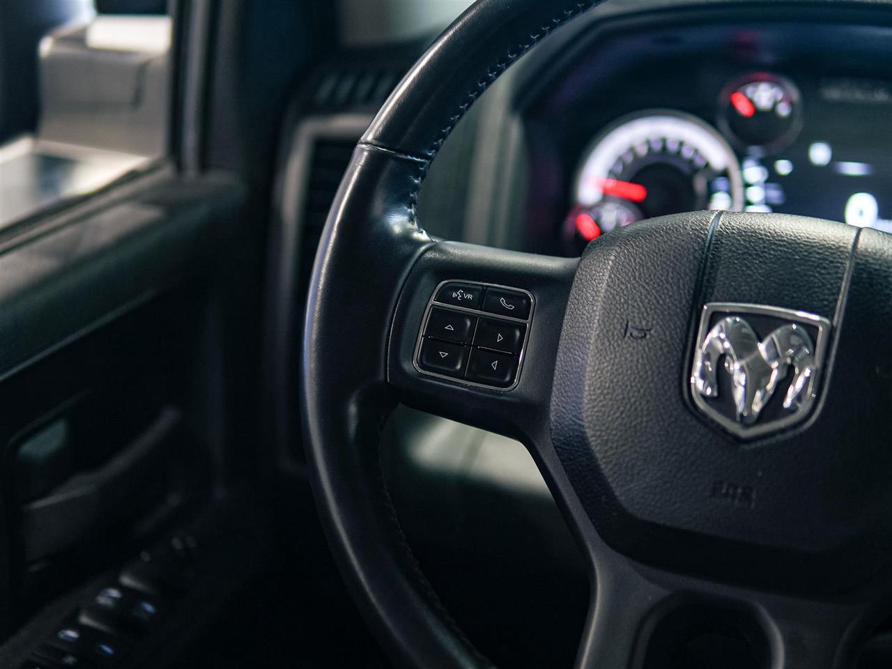 2022 RAM 1500 Classic EXPRESS CREW CAB 4X4 | 5.7 HEMI | BLACK PKG Photo