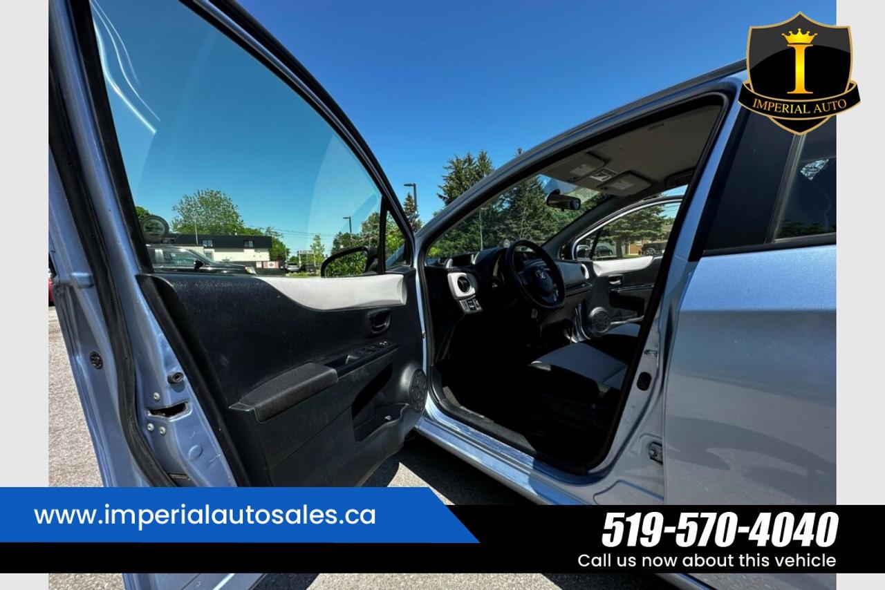 2013 Toyota Yaris LE Photo