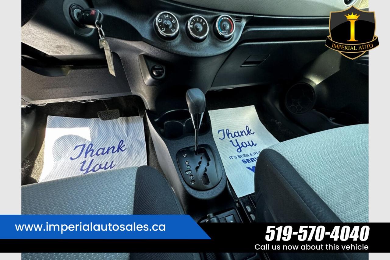 2013 Toyota Yaris LE Photo