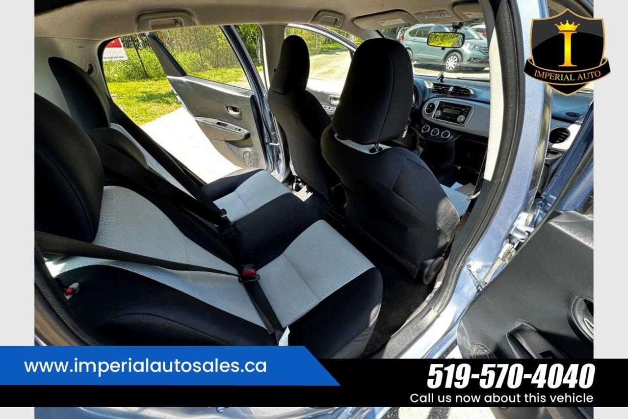 2013 Toyota Yaris LE Photo