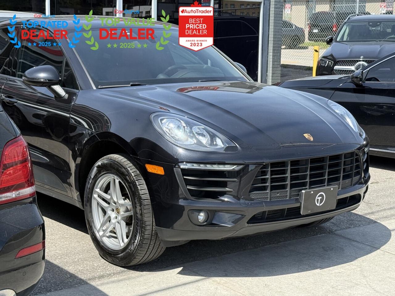 2017 Porsche Macan | PREMIUM PKG | RED LEATHER | LOADED Photo4