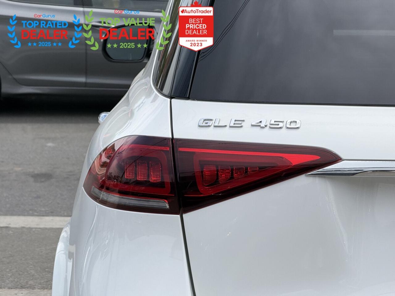 2022 Mercedes-Benz GLE-Class 450 //AMG PKG | NIGHT PKG | SERVICED AT MERCEDES Photo