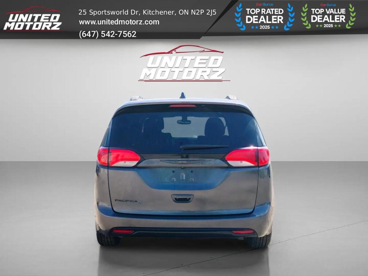 2019 Chrysler Pacifica Touring L~SAFETY CERTIFIED~ 18 SERVICE RECORDS~ Photo