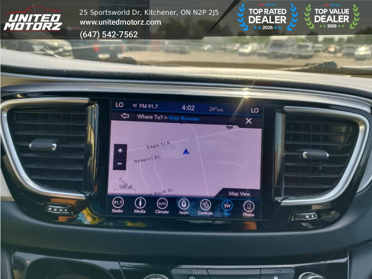 2019 Chrysler Pacifica Touring L~SAFETY CERTIFIED~ 18 SERVICE RECORDS~ Photo